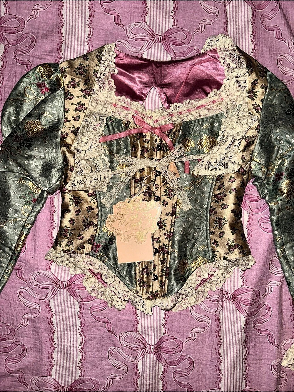 Lacemade Classic Queen Corset - Picture 3 of 8